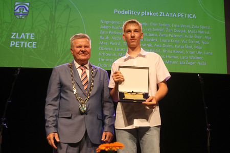 ZLATA PETICA 119 FOTO LJUBO VUKELIČ